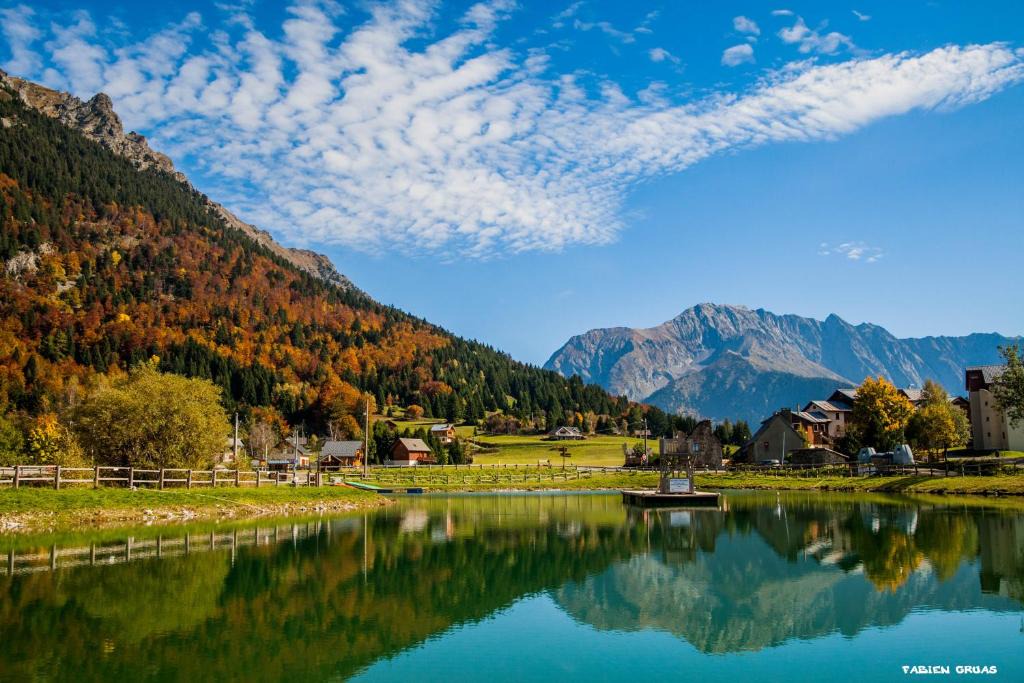 La Morte Apartment | Les Mélèzes