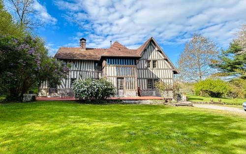 Manerbe House | Les Maisons de Marie