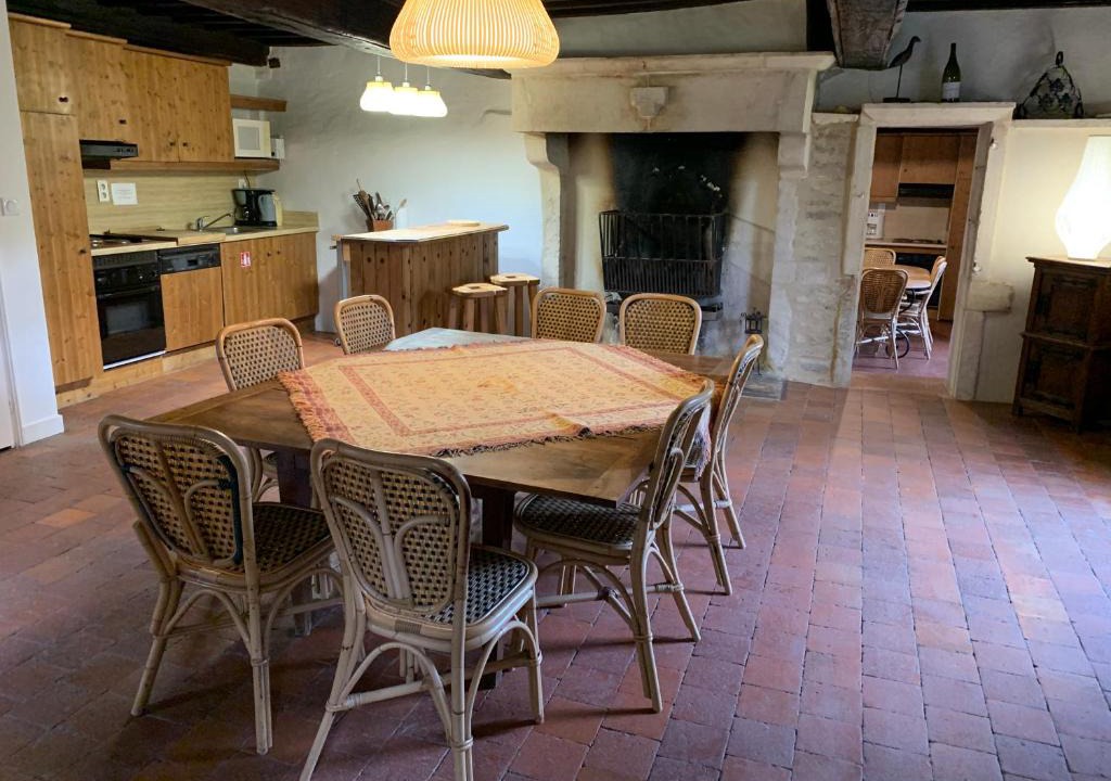 Ozenay Bed & Breakfast | Les Maisons Vigneronnes