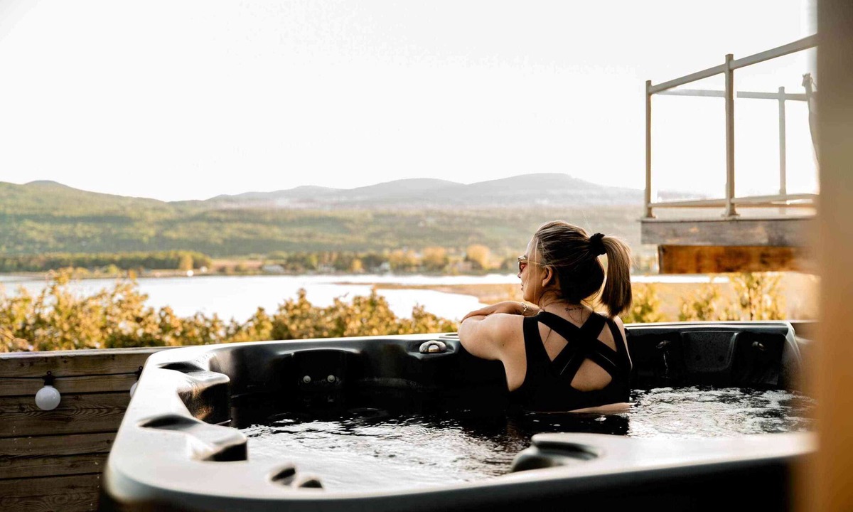 Baie-St-Paul House | Les Marées - Breathtaking Views, Slopes & Hot Tub