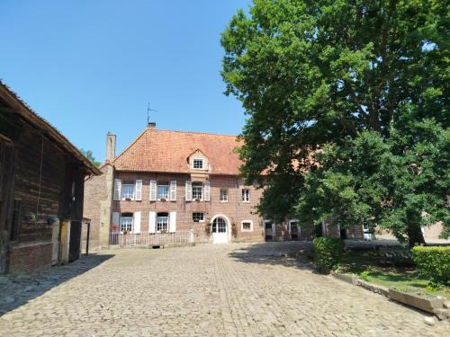 Muncq-Nieurlet House | Les Meublés de la Motte Obin