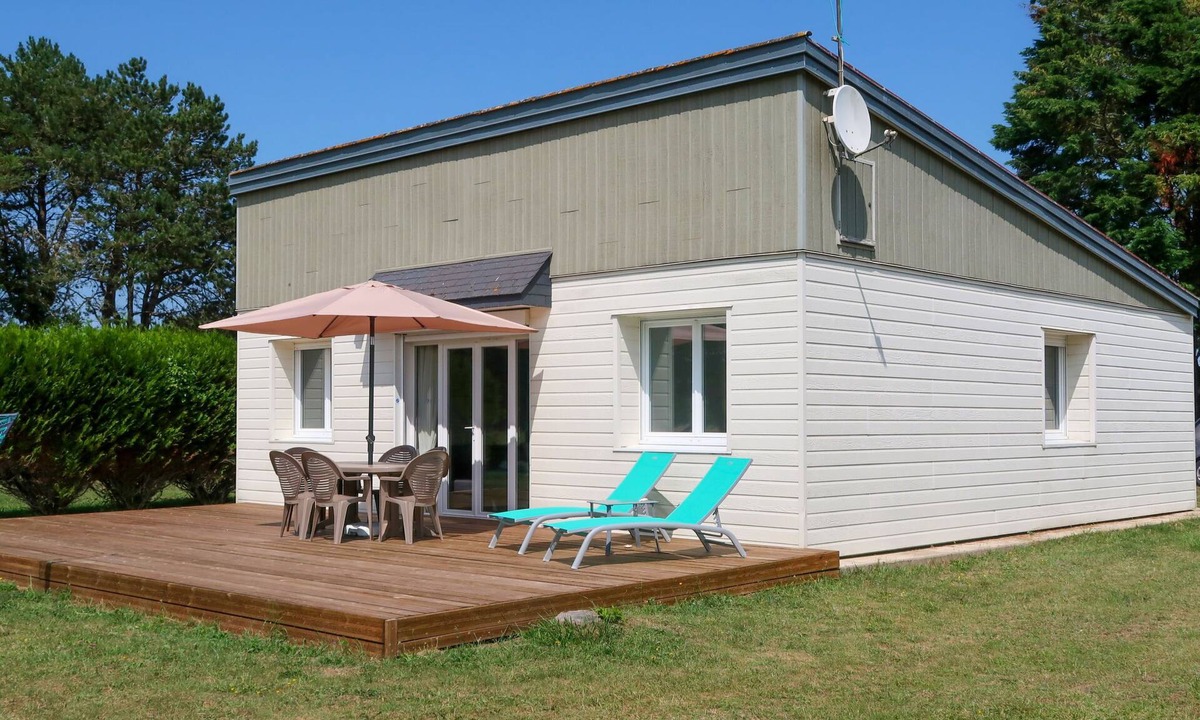 Saint-Remy-des-Landes House | Les mielles by Interhome