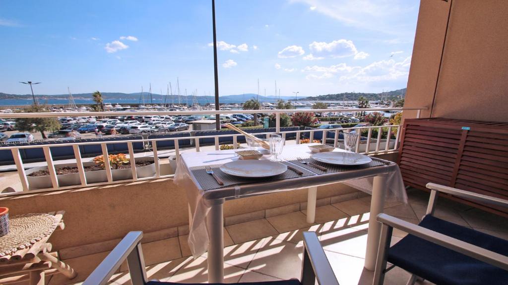Sainte-Maxime City Centre Apartment | Les Mimosas