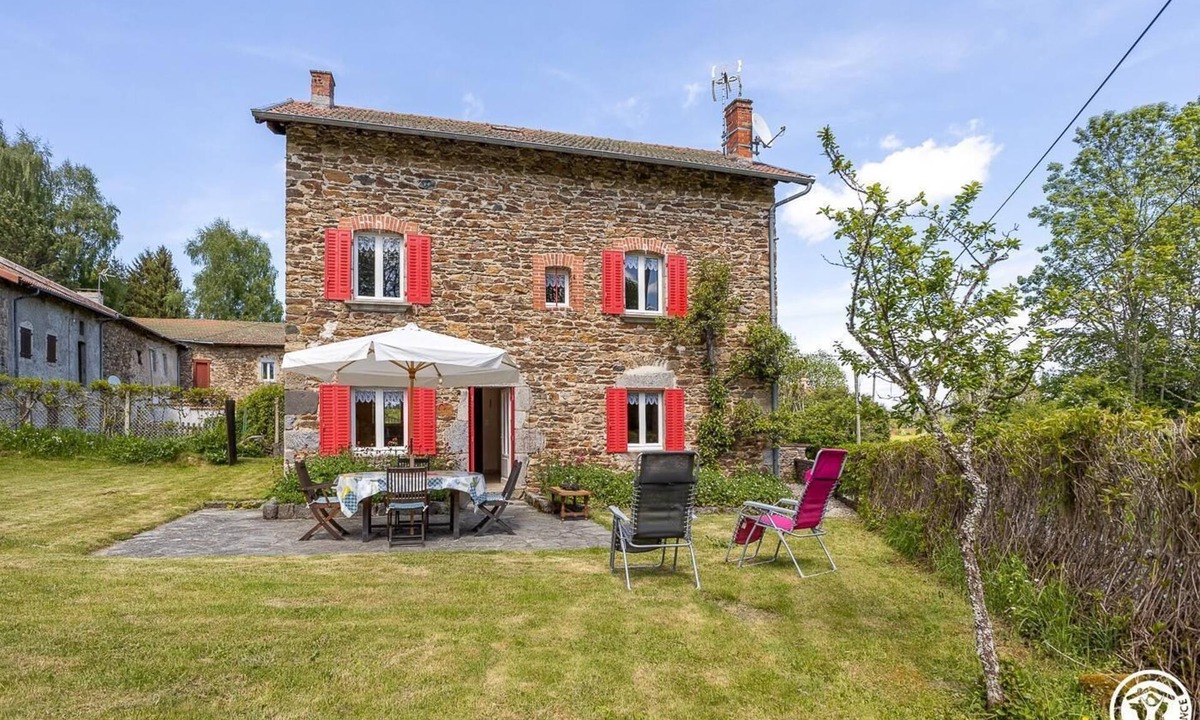 Saint-Alyre-d'Arlanc House | Les Myrtilles - Saint-alyre-d'arlanc