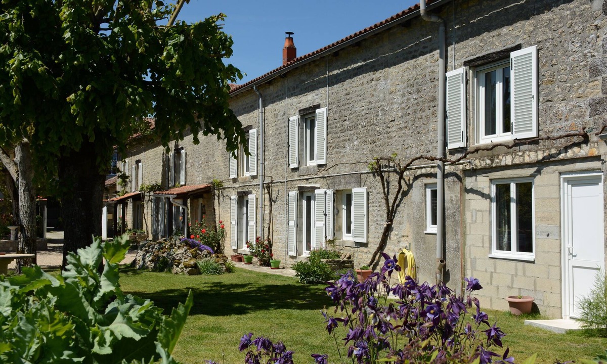 Aulnay Bed & Breakfast | Les Noyers Aulnay