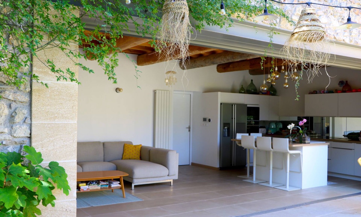 Cournonterral House | Les Nuits Pétillantes