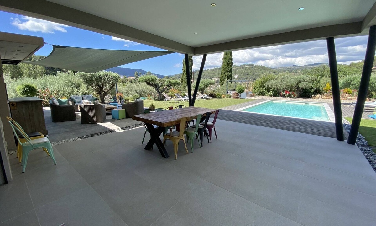 Sollies-Toucas House | LES OLIVIERS" ARCHITECT-DESIGNED HOUSE