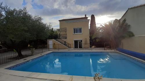 Ledignan House | Les oliviers