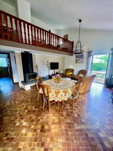 Saint-Genis House | Les orangers - Villa catalane avec Jacuzzi