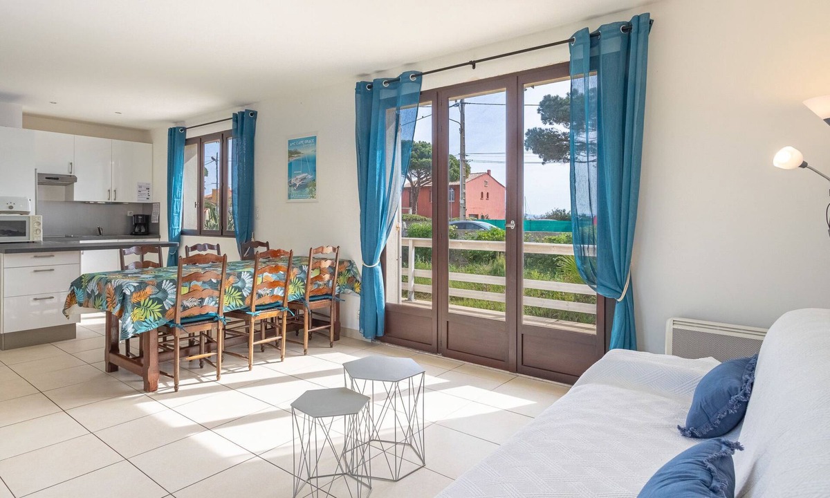 Hyeres House | Les Pesquiers by Interhome