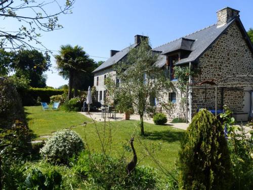 Saint-Pierre-de-Plesguen Bed & Breakfast | Les Petites Chapelles