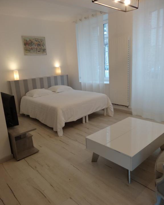 Bray-sur-Seine Bed & Breakfast | Les Petites Tuileries