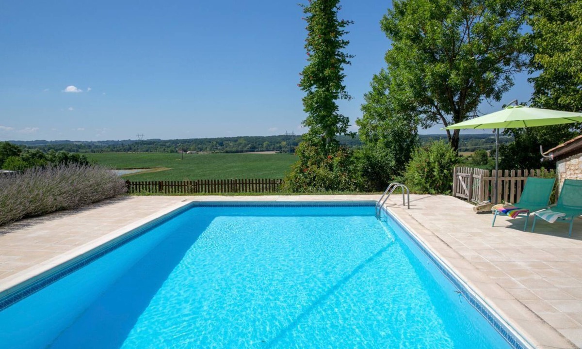 Mazieres-Naresse Villa | Les Petits Champs - Four Bedroom Villa, Sleeps 8