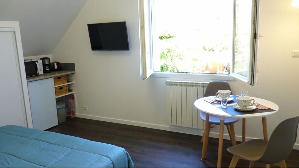Marcillac-Vallon Bed & Breakfast | Les Petits jardins room