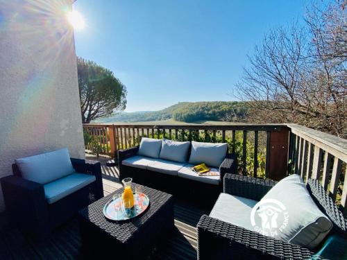 Lignairolles House | Les pieds en éventail