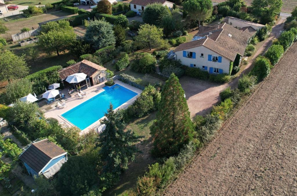Bonneuil-Matours Bed & Breakfast | Les pierres blanches