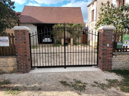 Pargues House | Les pinsons