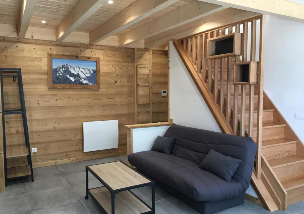 Dompierre-les-Tilleuls Apartment | Les Piroulards