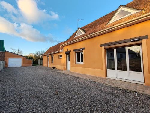 Lancheres House | Les Poissons Rouges