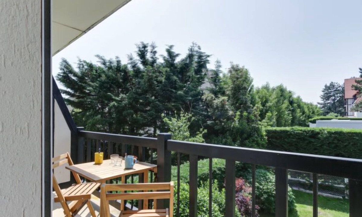 Deauville City Centre Apartment | Les Prairies by Interhome