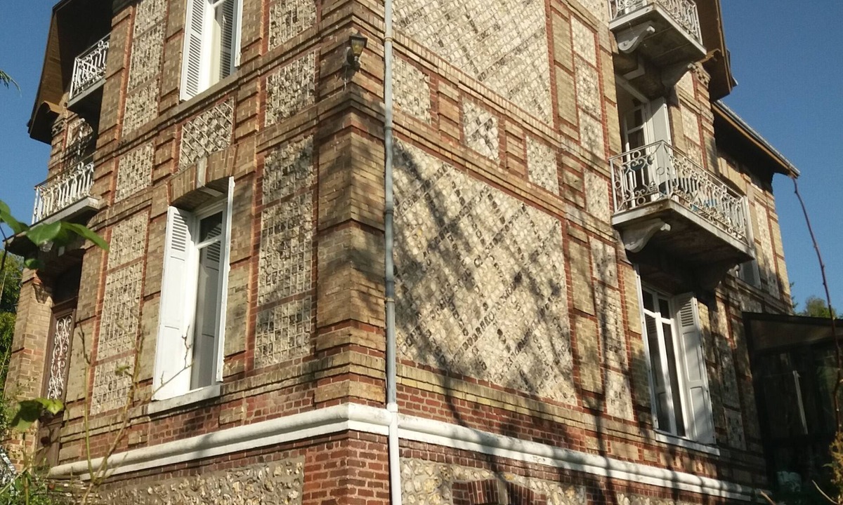 Bolbec House | Les Roches