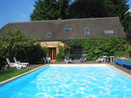 Vimoutiers House | Les Roses, appartement 8 pers, piscine, tennis