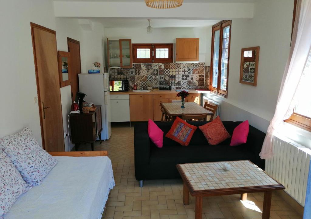 Bagneres-de-Luchon Bed & Breakfast | LES ROSIERS