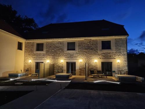 Tarcenay Bed & Breakfast | Les Rubys, spas privatifs