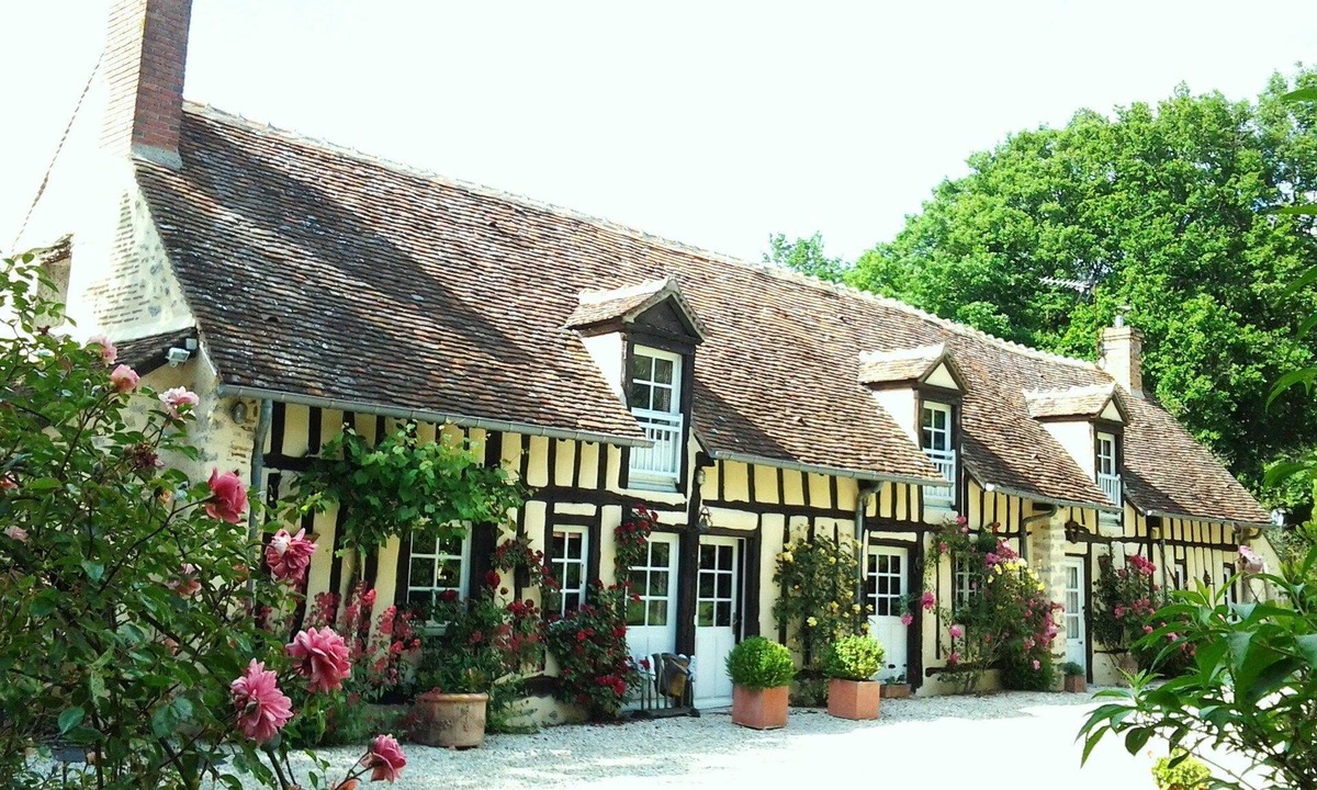 Vitry-aux-Loges Bed & Breakfast | Les Sapins