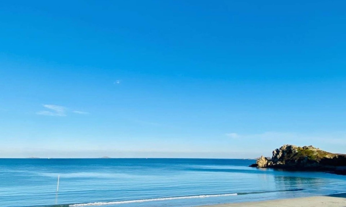 Perros-Guirec Apartment | Les Studios de la Côte Roz - Vue Mer - Rivage