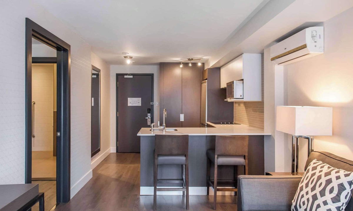 Hull Hotel | Les Suites Victoria, an Ascend Collection Hotel