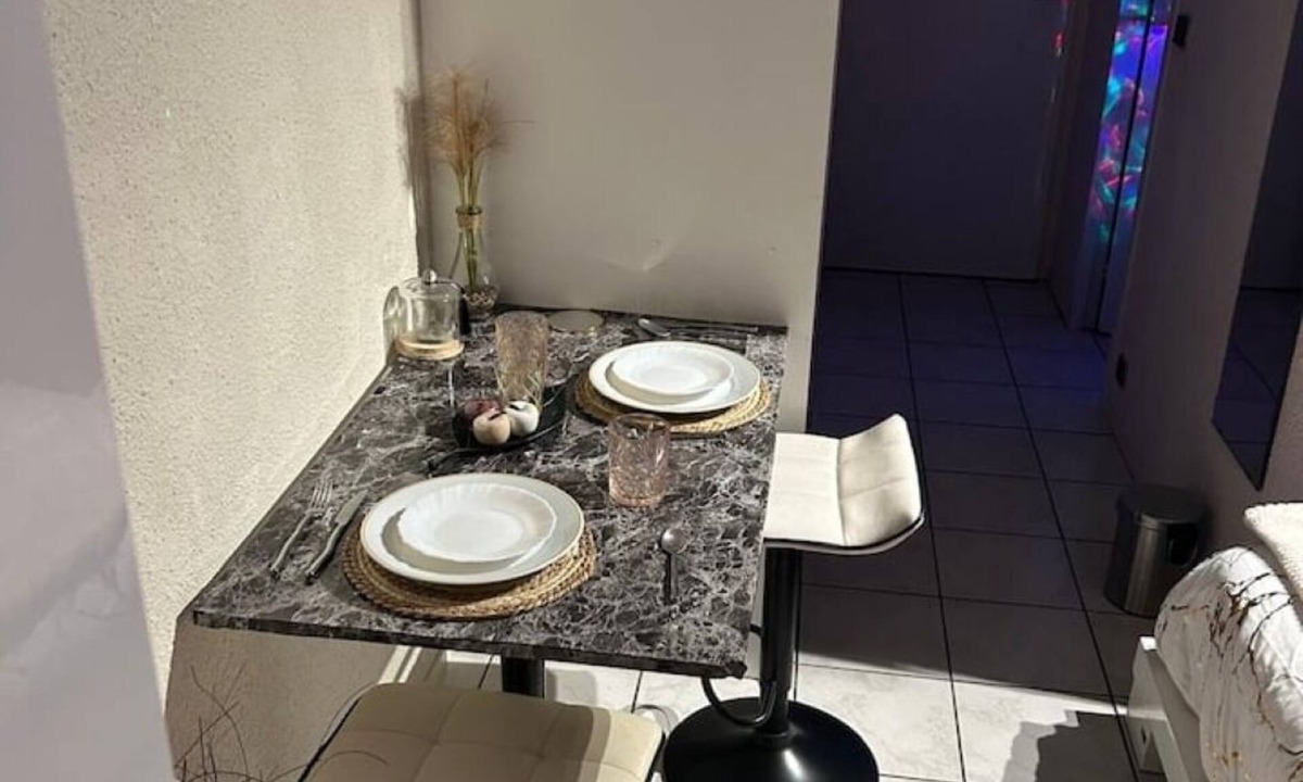Carquefou Apartment | Les Temps Heureux + Parking - Your Elegant Haven of Peace near Nantes