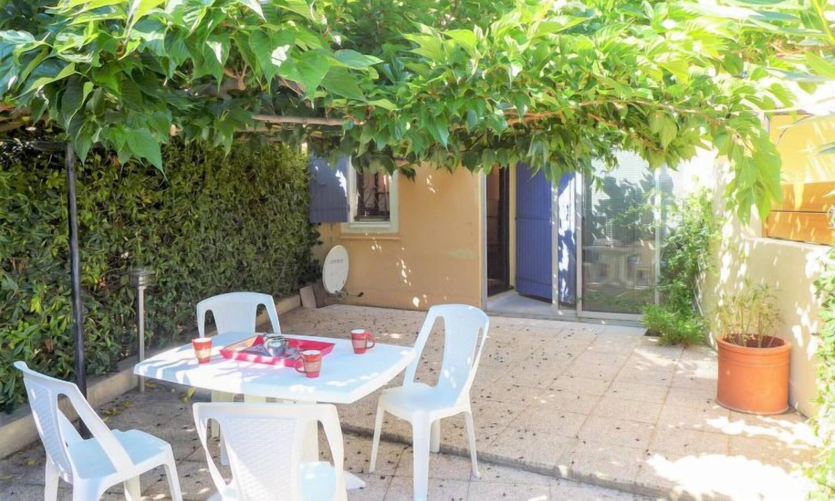 Saint-Pierre-la-Mer Apartment | Les Terrasses de la Méditerranée by Interhome