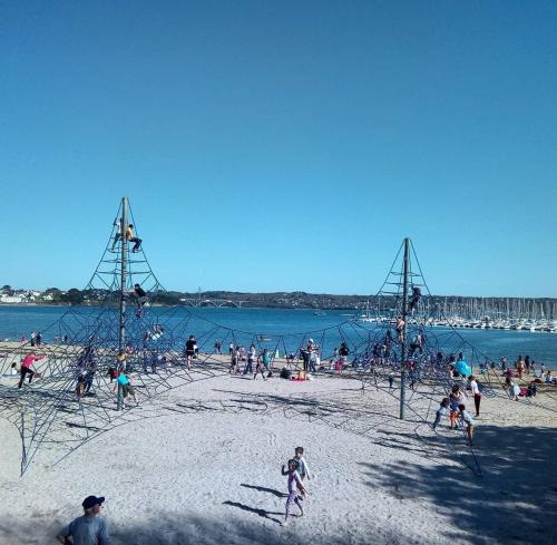 Guipavas House | Les terrasse du rody, vue mer .