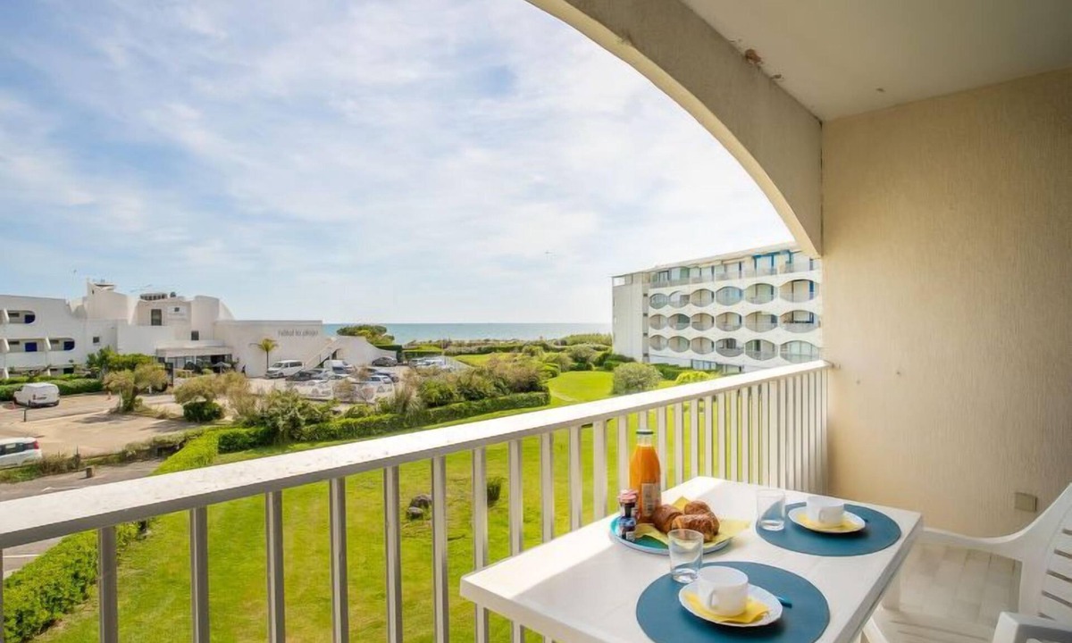La Grande-Motte Apartment | Les Terrasses de la Mer by Interhome