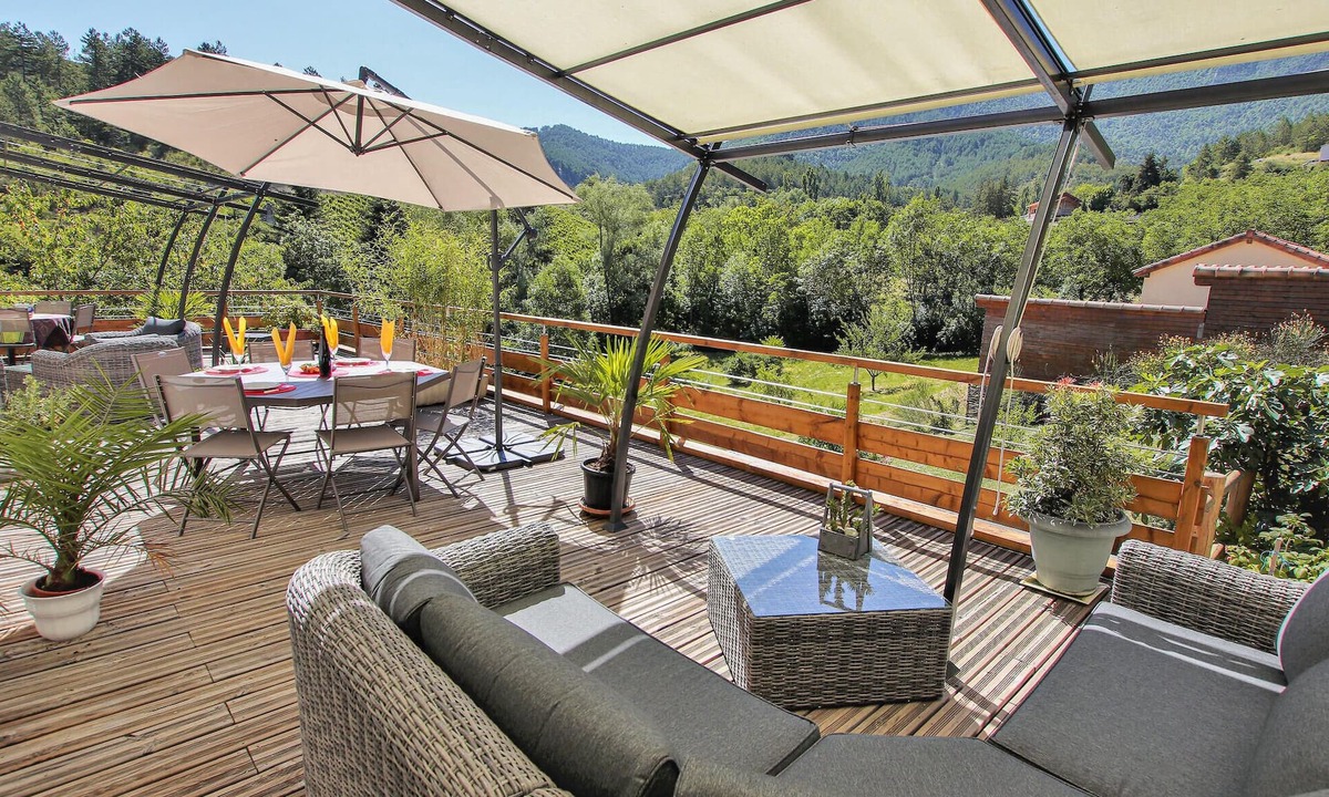 Espenel House | LES TERRASSES DU PIERRON