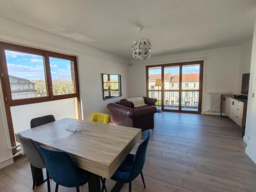 Villeneuve-sur-Lot Apartment | Les toits du Lot