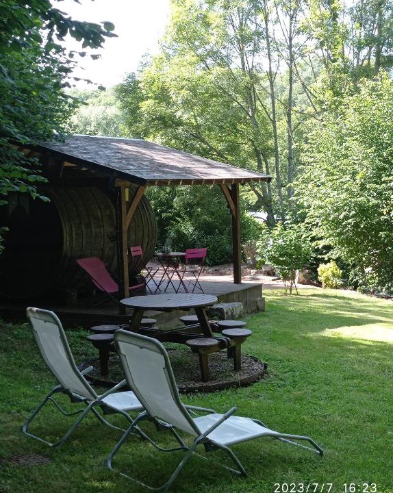 Lisores Bed & Breakfast | les tonneaux de Lisores