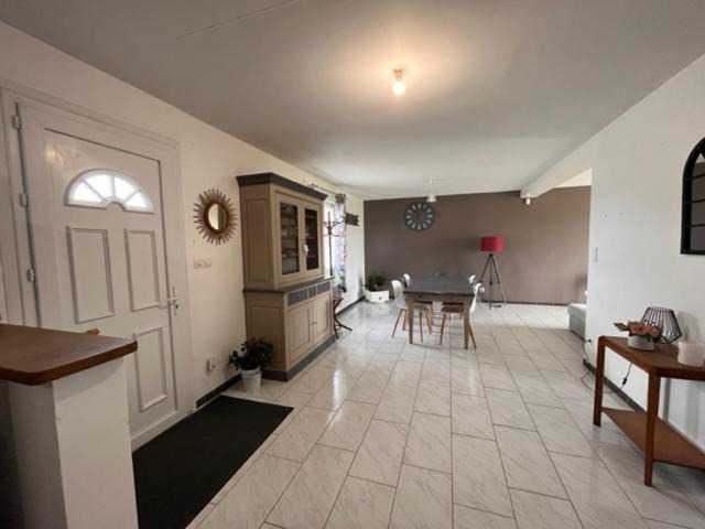 Omecourt House | Les tourterelles