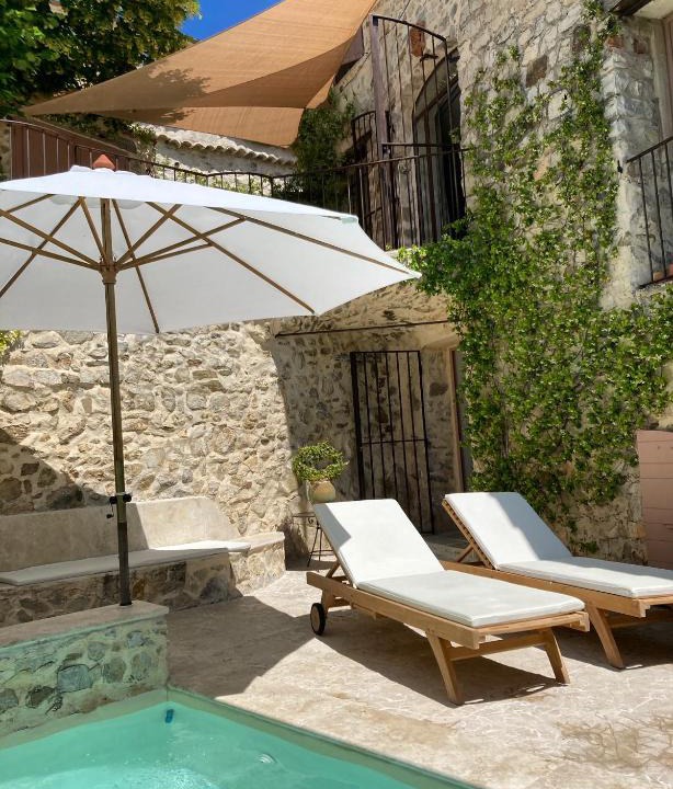 Montfort Bed & Breakfast | Les Vieux Murs