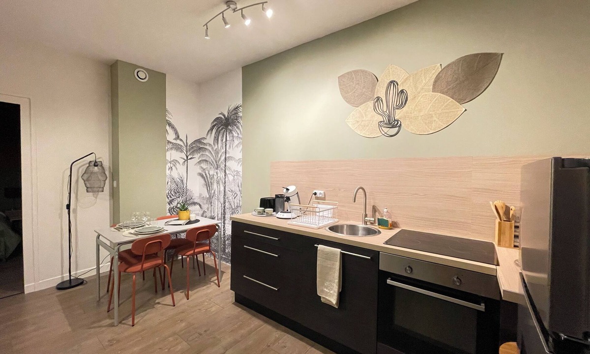 Bourroches Apartment | Les Vignes - Cosy, View over Dijon