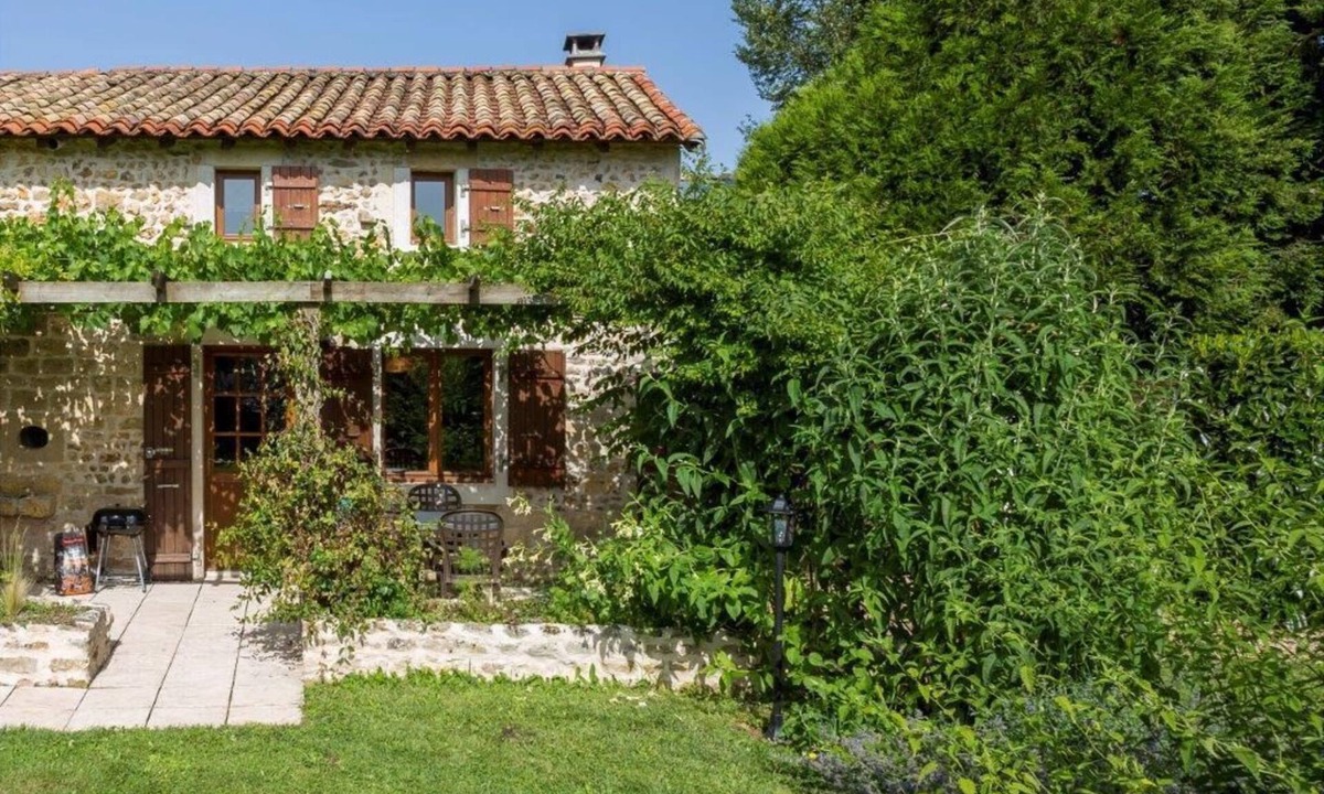 Les Alleuds Cottage | Les Vignes - Gites de Chaignepain (Sleeps 4)