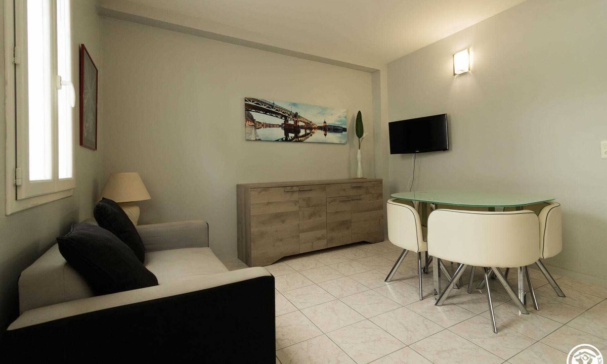 Toulouse North Apartment | Les Violettes - Toulouse