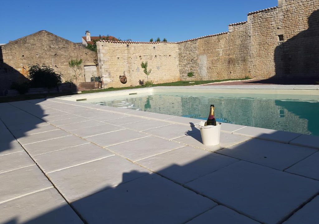 Aulnay Bed & Breakfast | Les Volets Verts Aulnay