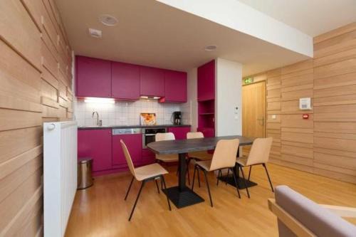 Paroisse Saint-Walburge House | Les Woodies