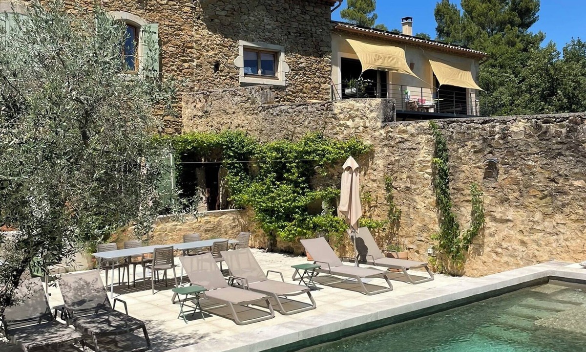 Saint-Paulet-de-Caisson Other | Les Yourtes de Provence