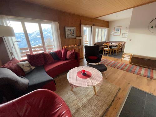 Cazis Apartment | Lescha C2C