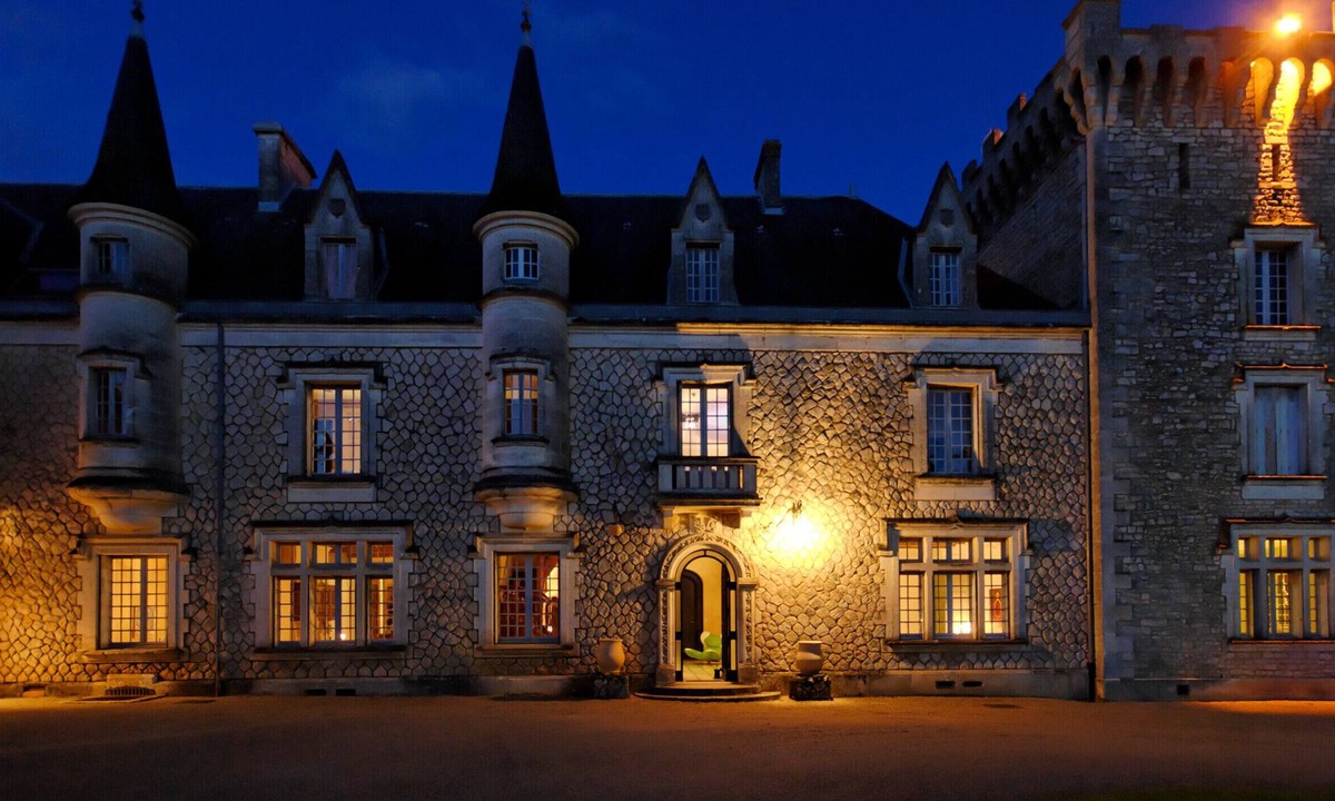 Marthon House | Less than 2 hrs from Paris - Sleeps 26