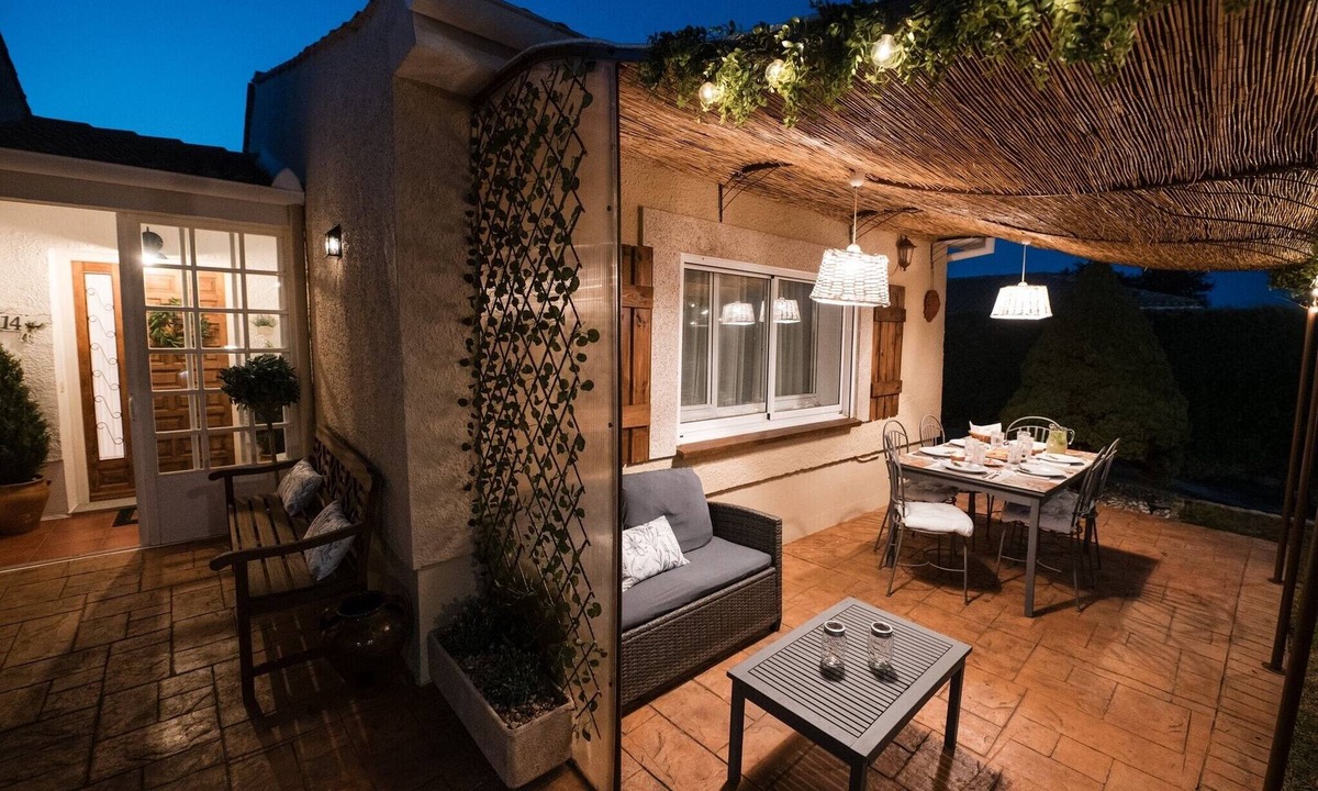 Barco De Avila House | Let Yourself Be Embraced by Tranquility and Savor Life with a Touch of Honey & Cinnamon