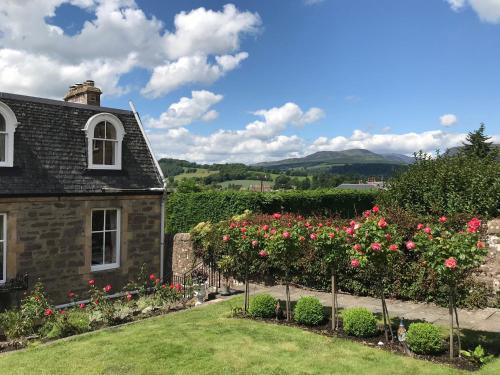 Crieff House | Leven House Bed and Breakfast